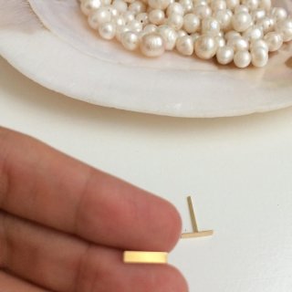 گوشواره طلا 18 عیار زنانه مدل مستطیل — تصویر 4 از 4