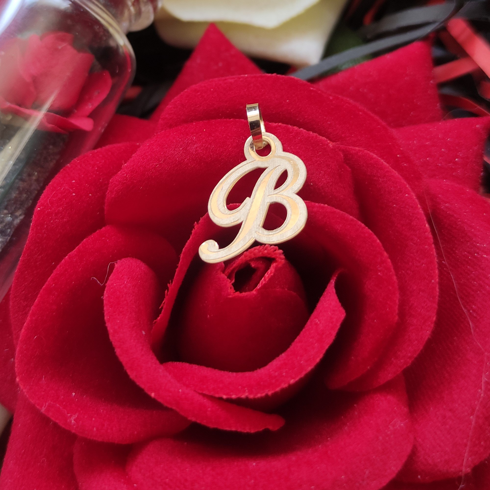 آویز گردنبند طلا 18 عیار زنانه مدل حرف انگلیسی B — تصویر 4 از 5