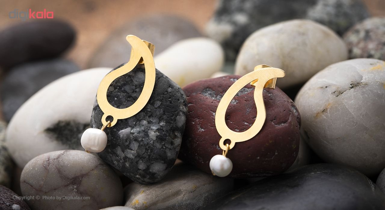 گوشواره طلا 18 عیار زنانه طرح بته جقه کد 404 — تصویر 4 از 5
