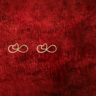 گوشواره میخی طلا 18 عیار زنانه نیکان گلد مدل بی نهایت — تصویر 3 از 3