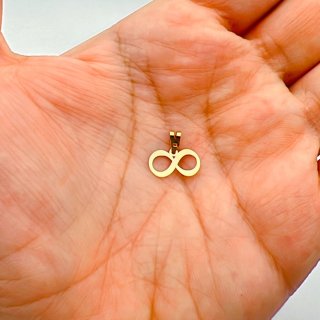 آویز گردنبند طلا 18 عیار زنانه نیکان گلد طرح بینهایت — تصویر 3 از 4