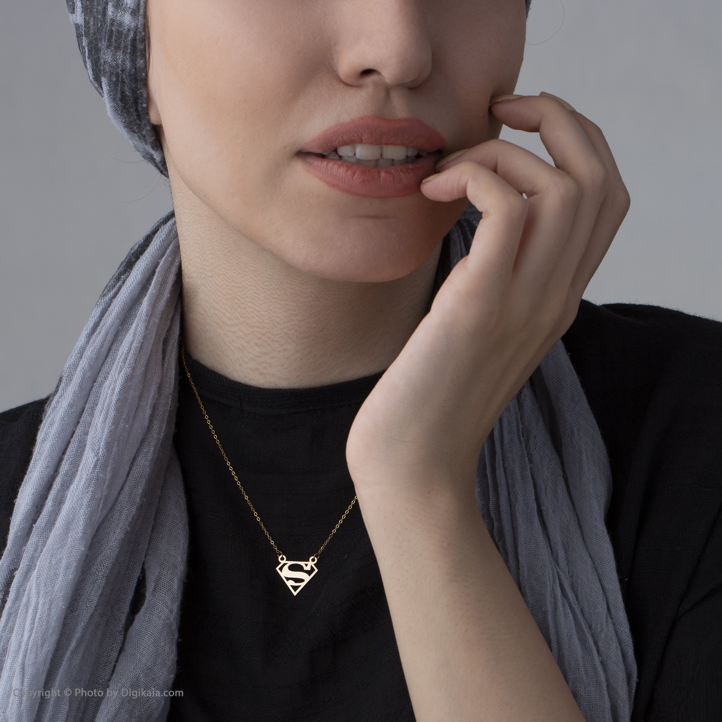 گردنبند طلا 18 عیار زنانه با زنجیر حلقه‌ای (فلامینگو) نیکان گلد مدل حرف s — تصویر 6 از 7