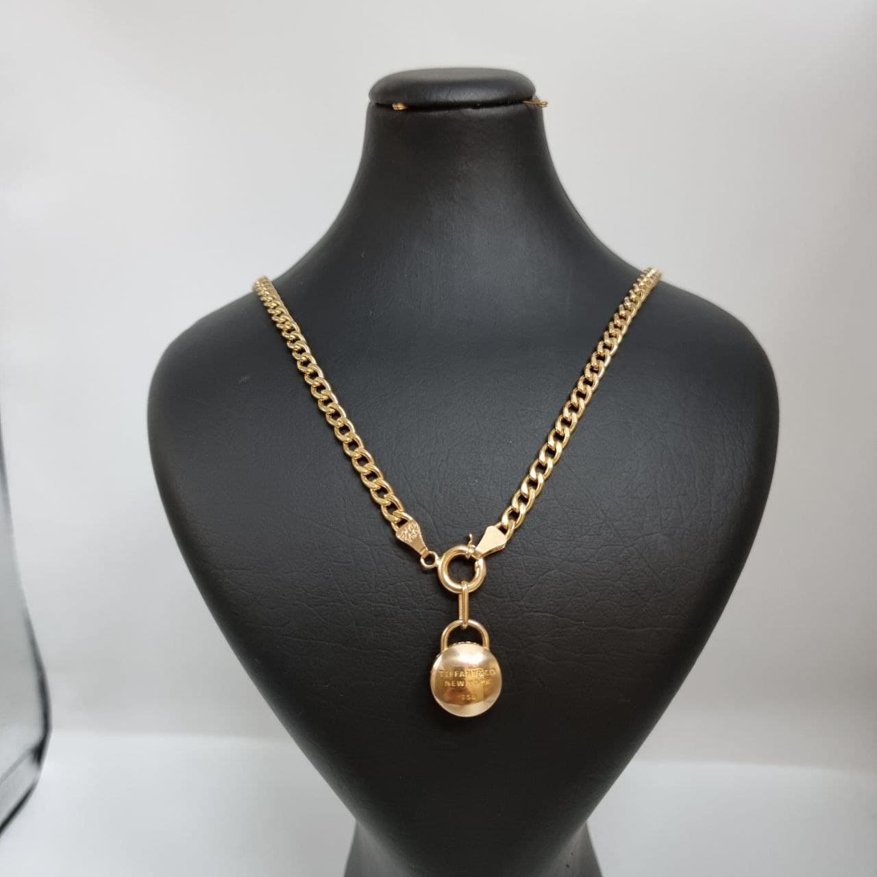 آویز گردنبند طلا 18 عیار زنانه گالری یارطلا کد PLLOCK15 — تصویر 2 از 3
